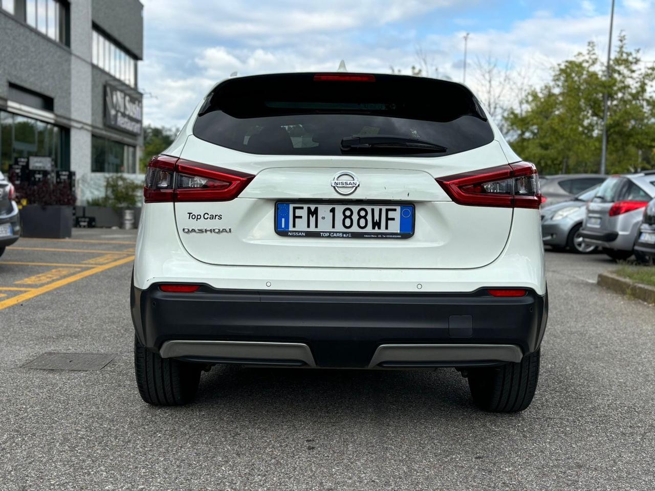 Nissan Qashqai 1.2 DIG-T *TETTO*NAVI*CAM360*