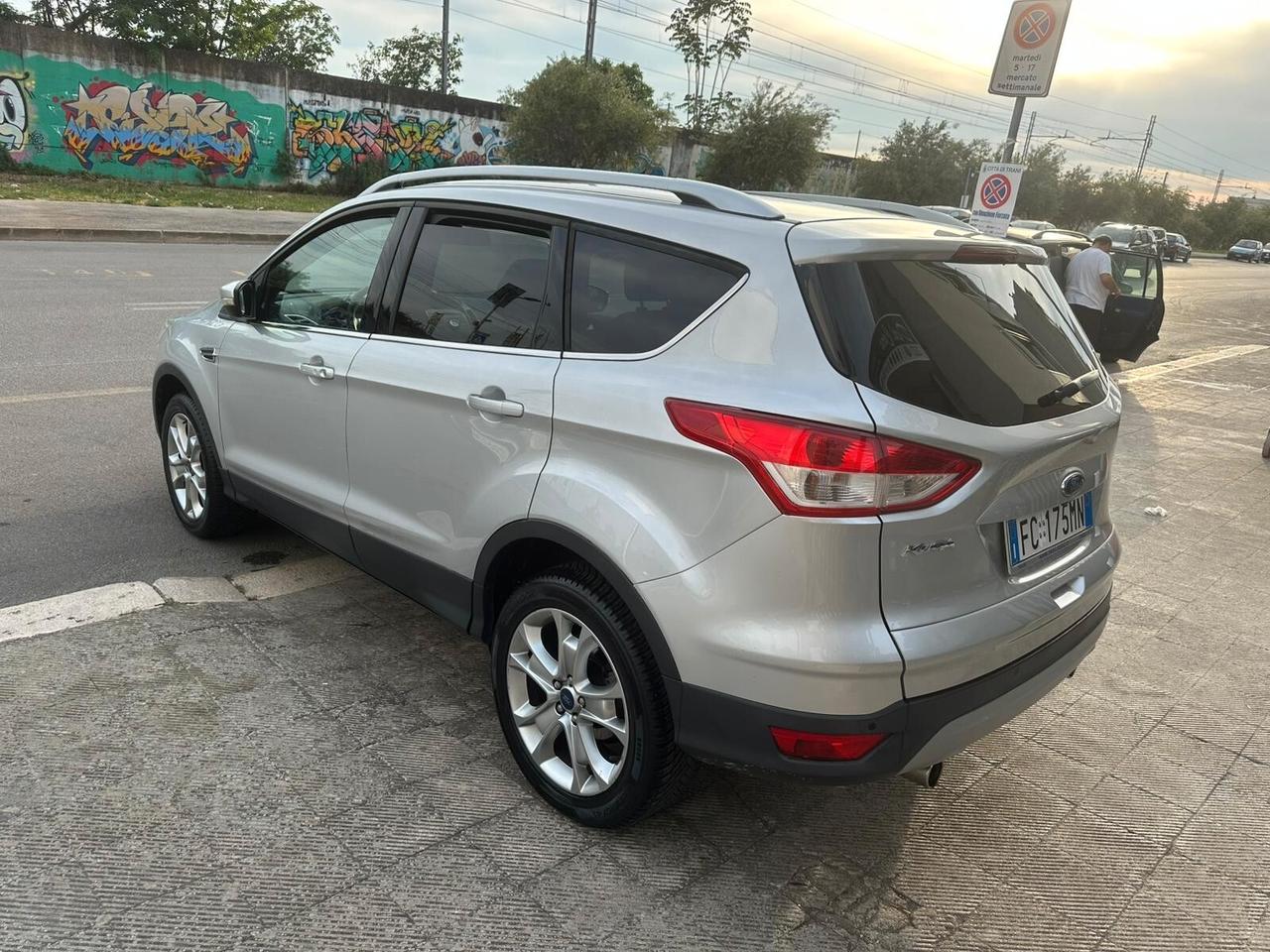 Ford Kuga 2.0 TDCI 120 CV S&S 2WD Titanium
