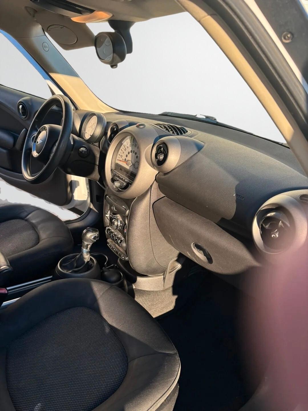 Mini Cooper D Countryman 2.0 111 CV Automatica