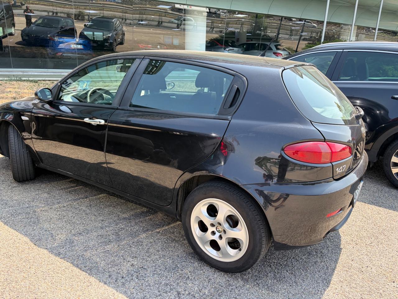 Alfa Romeo 147 1.9 JTD M-JET 16V 5 porte Dist.