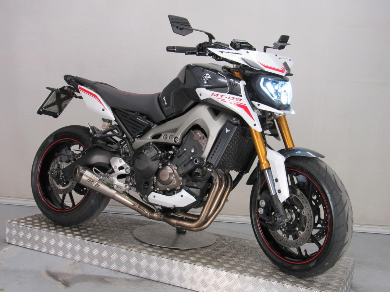 Yamaha MT-09 Street Rally SCARICO SC PROJECT
