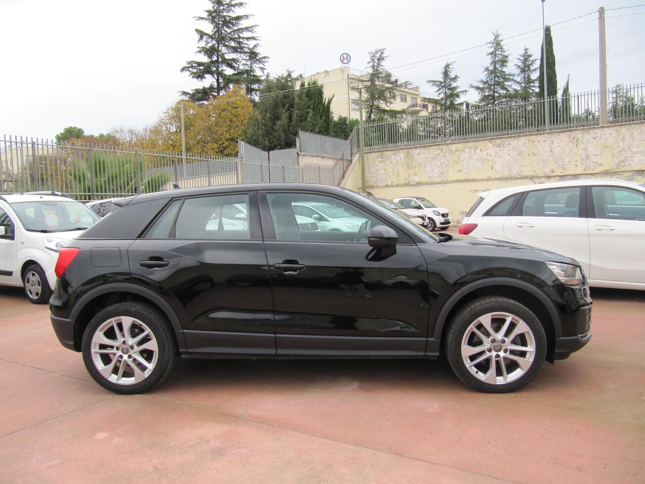 Audi Q2 1.6 TDI Business - 2016