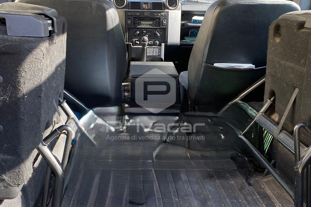 LAND ROVER Defender 90 2.4 TD4 Station Wagon S