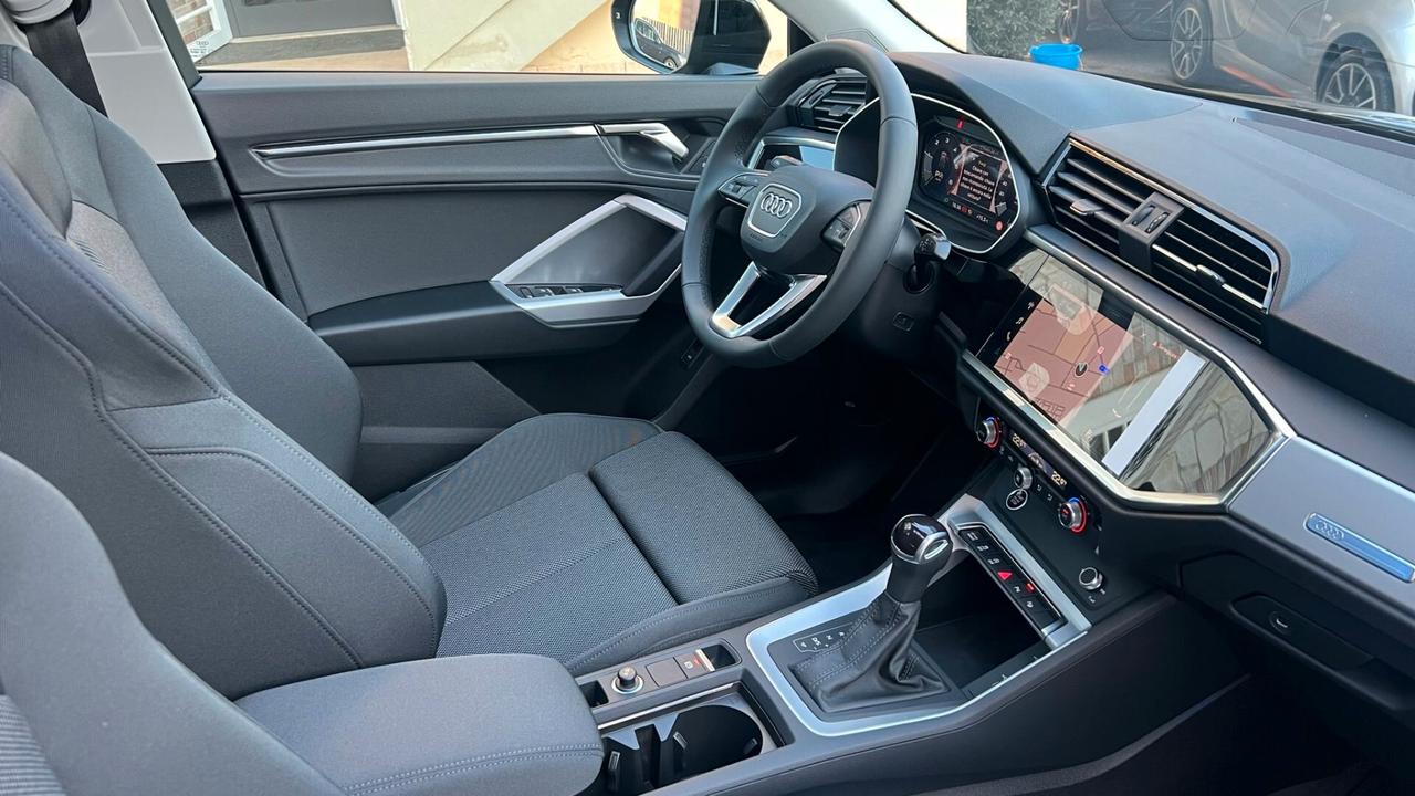 AUDI Q3 SPB 35 TDI S-LINE KM0 2024 TETTO APRIBILE