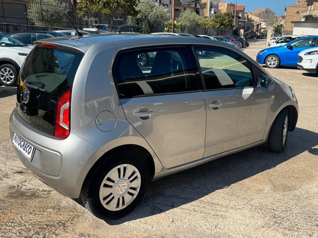 Volkswagen up! 1.0 75 CV 5p. high