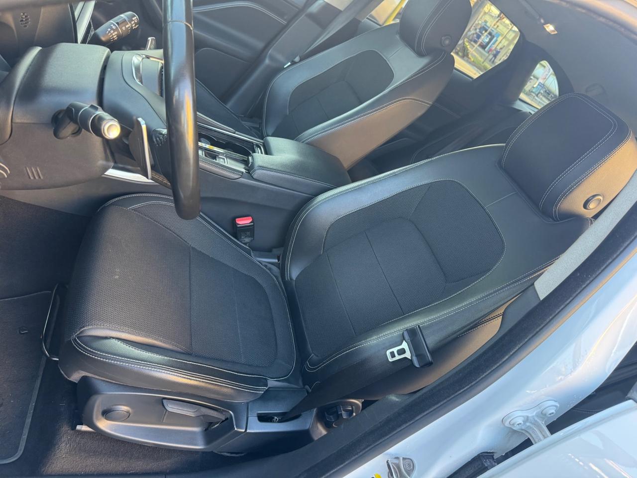 Jaguar F-Pace 2.0 D 180 CV AWD R-Sport garanzia 12 m