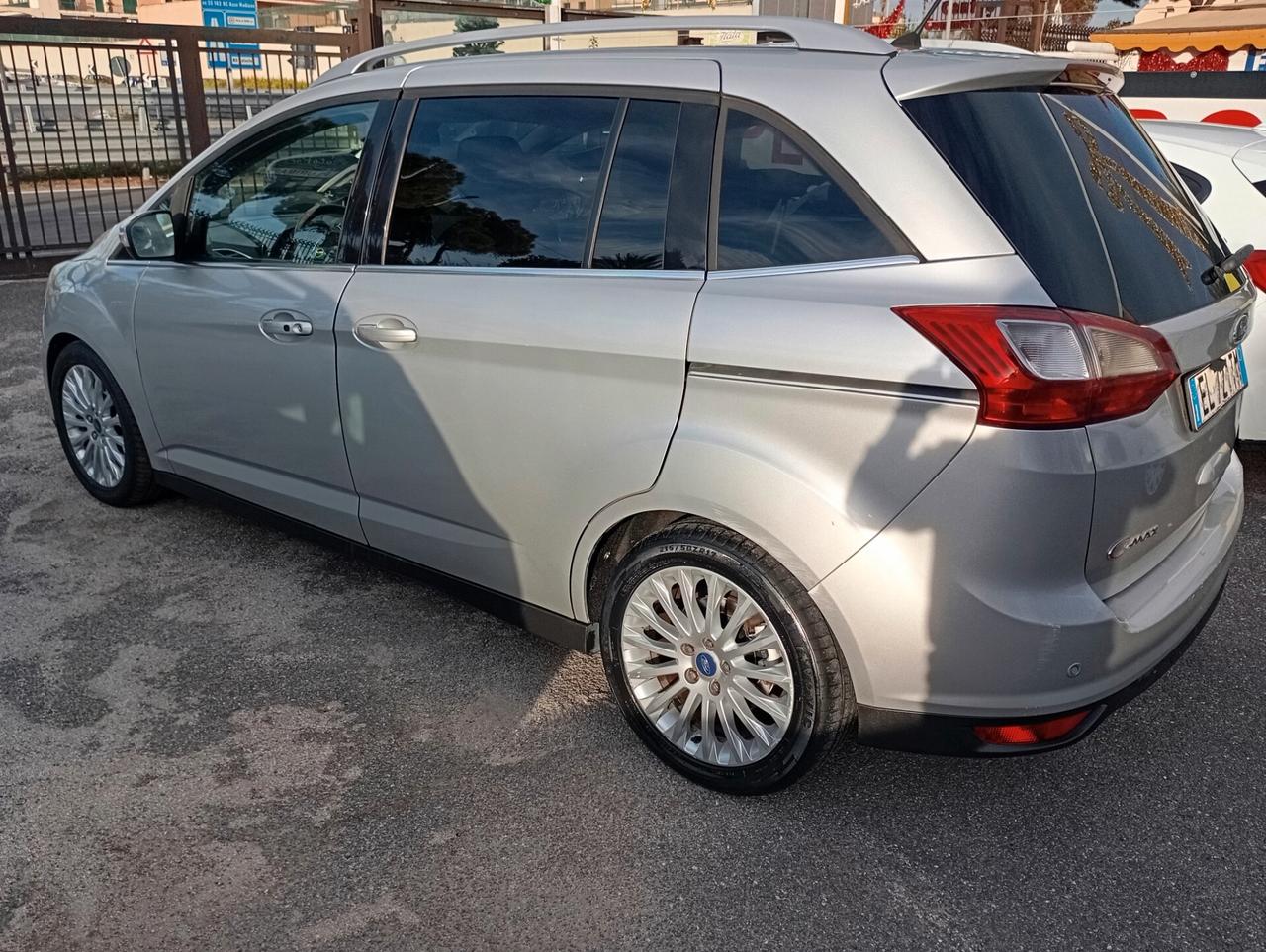 Ford C-Max7 1.6 TDCi 115CV Titanium