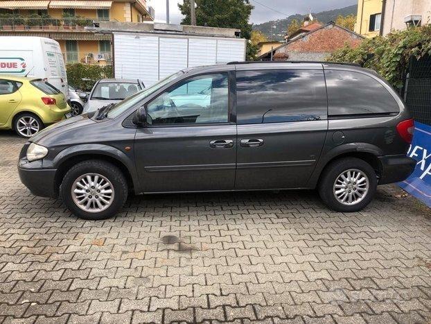 Chrysler Voyager VENDIAMO COME PEZZI DI RICAMBIO