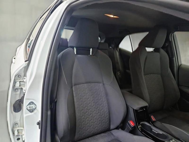 TOYOTA COROLLA 1.8 HYBRID ACTIVE AUTO 5 PORTE BERLINA