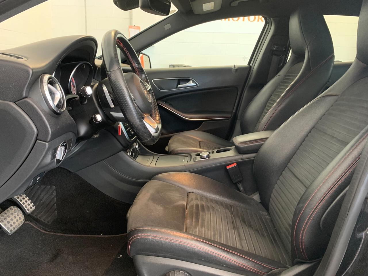 Mercedes-benz GLA 220 d Automatic 4Matic Premium AMG Line