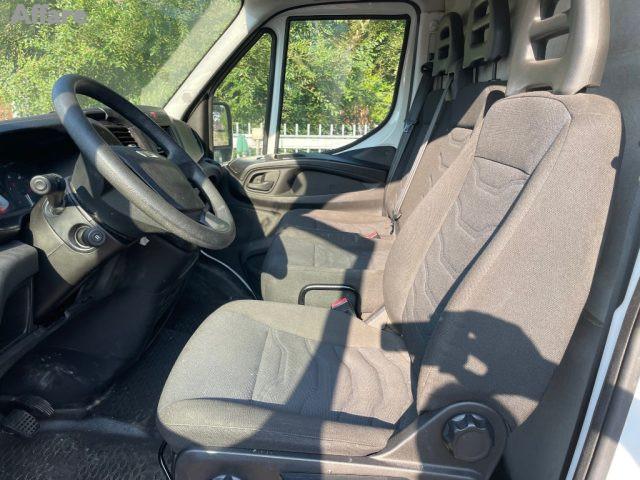 IVECO Daily 33S12V 2.3 HPT PM-TM Furgone