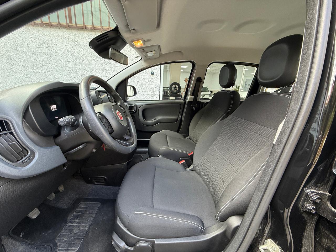 Fiat Panda 1.0 Hybrid – 02/2025 | 11.446 km – PARI AL NUOVO | NEOPATENTATI OK