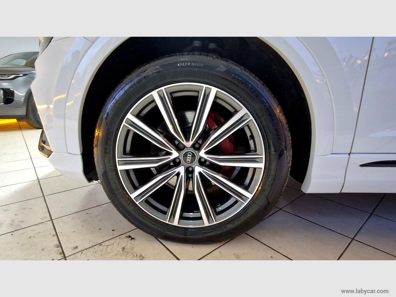 AUDI Q8 SUV TDI qu. 231CV kW tiptr. S line ed.