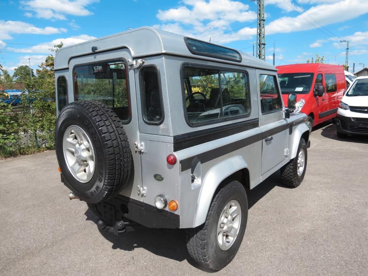 Land Rover Defender Station wagon 90 Td5 6 posti