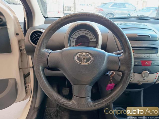 TOYOTA Aygo 1.0 12V VVT-i 5 porte Lounge