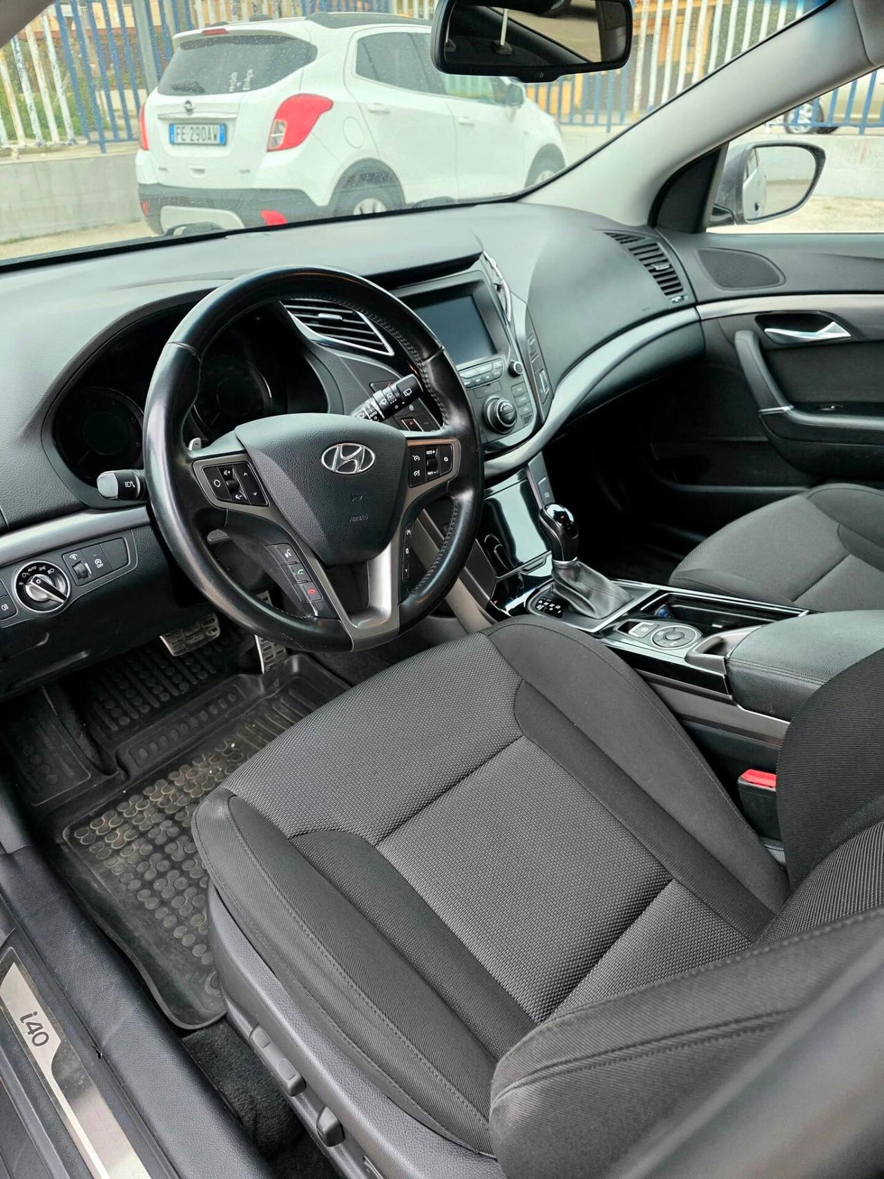 Hyundai i40 1.6 crdi sw Business Cambio automatico