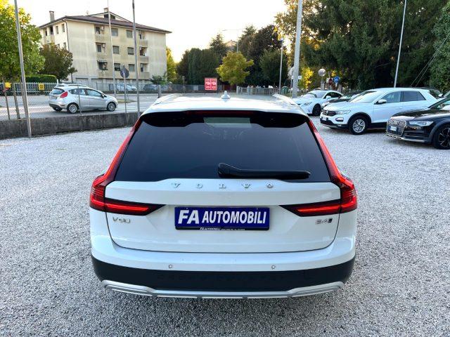 VOLVO V90 Cross Country B4 (d) AWD Geartronic Business Pro