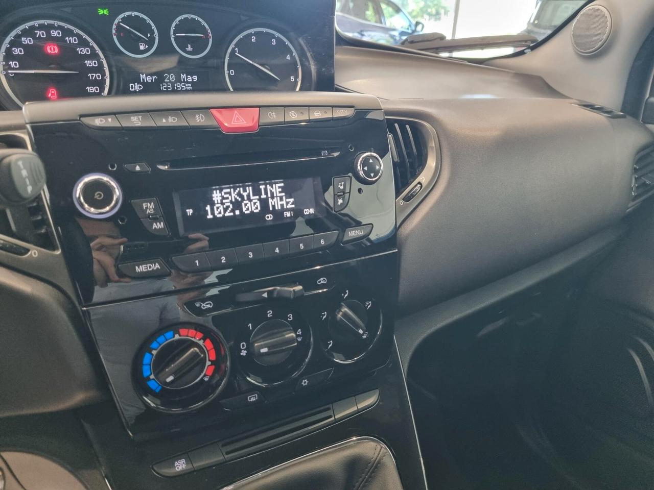 Lancia Ypsilon 1.3 MJT 16V 95 CV 5 porte S&S Gold