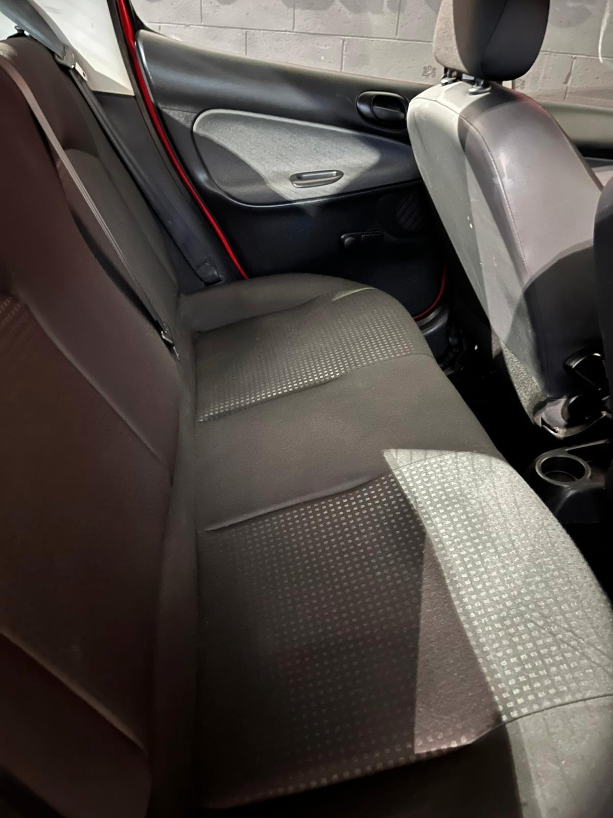 Peugeot 206 NEOPATENTATI