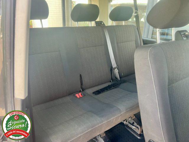 VOLKSWAGEN Caravelle 2.0 TDI 150CV DSG PL Comfortline - 9 POSTI --