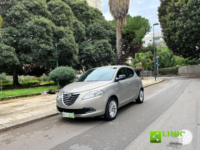 LANCIA Ypsilon 1.2 69 CV 5pt GPL Ecochic Gold - TUA DA ?153,00