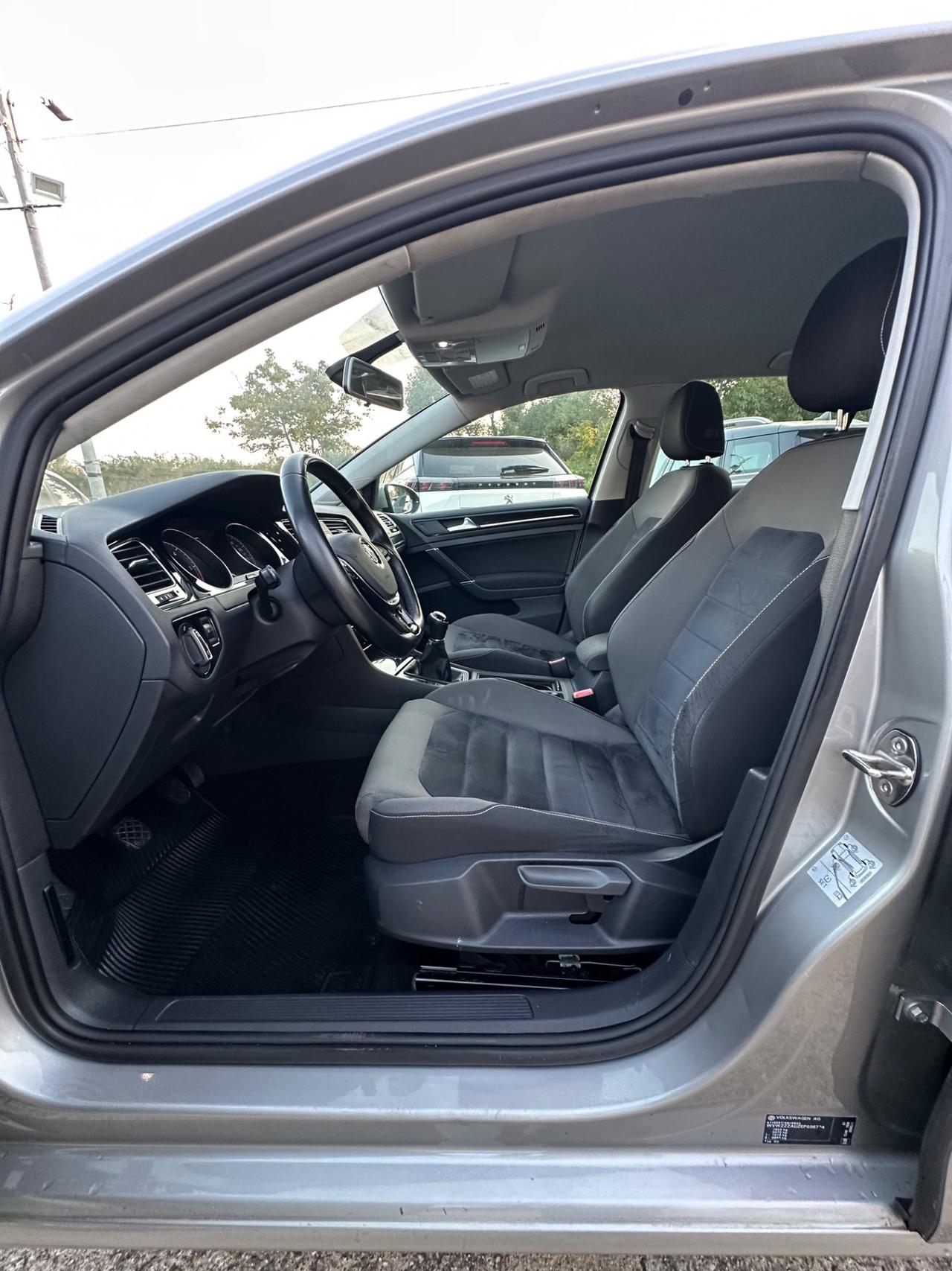 Volkswagen Golf 1.6 TDI 5p. Highline BlueMotion Technology