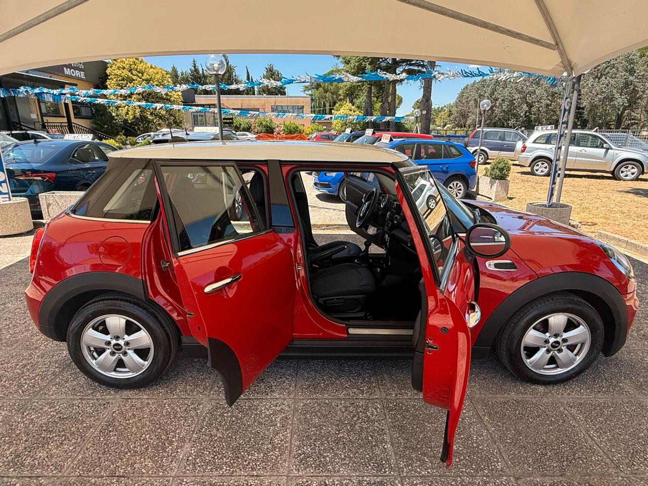 "UNA CHICCA" Mini 1.5 One D Hype