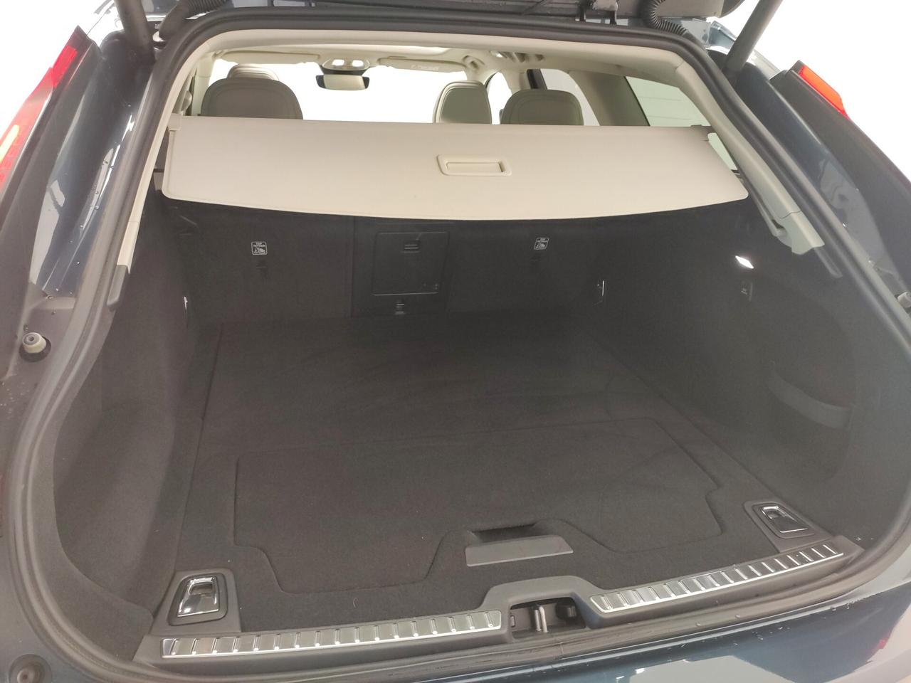 Volvo V90 B4 (d) automatico Ultimate Bright