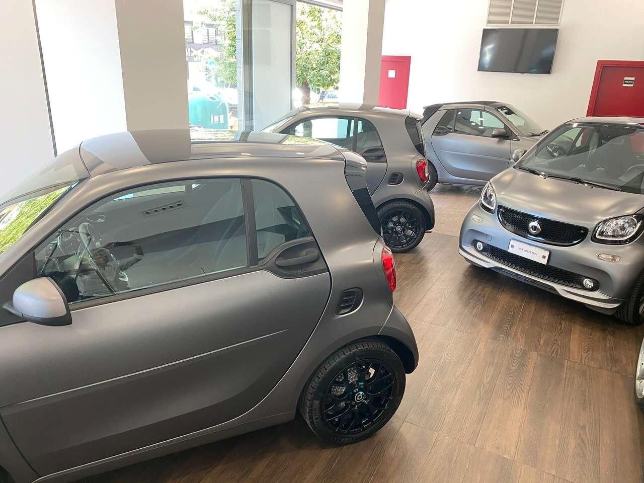 Smart ForTwo 70 1.0 twinamic cabrio Suitegrey Grey-NAVI-LED-ITALIANA-TAGLIANDI MERCEDES