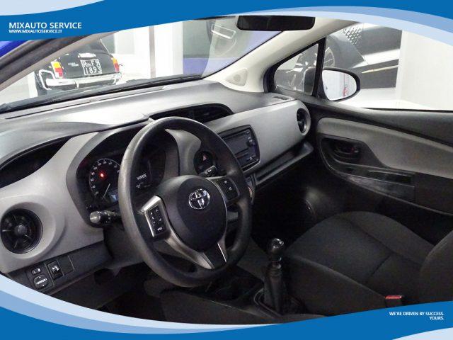 TOYOTA Yaris 1.5 5 Porte Cool EU6