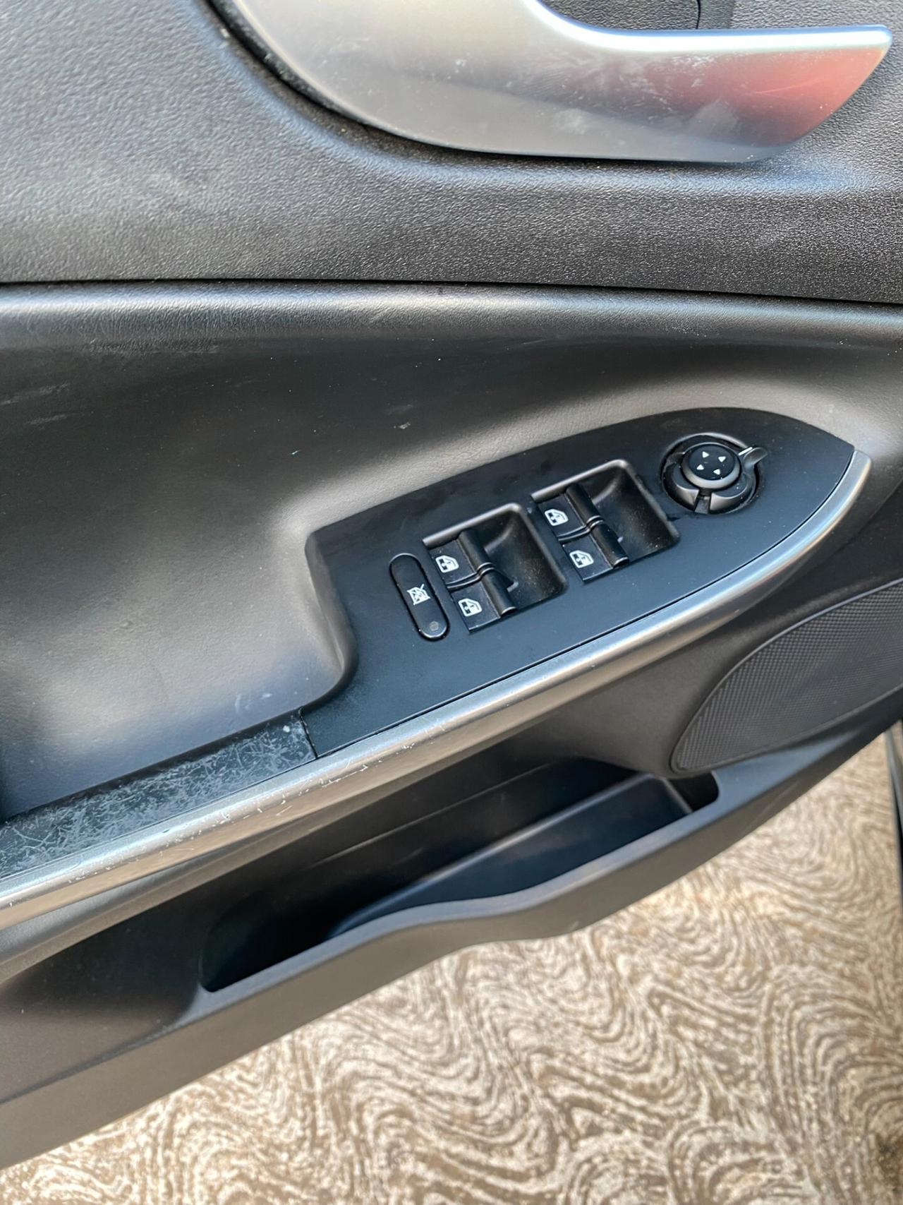 Alfa Romeo Giulietta 1.4 Turbo 120 CV GPL Distinctive