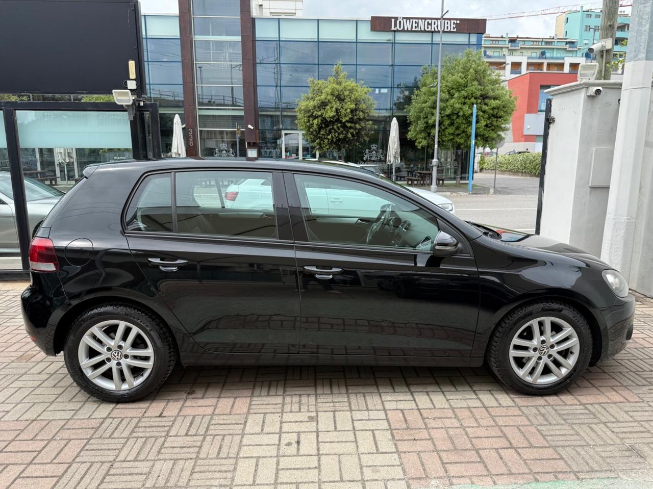 Volkswagen Golf 1.6 TDI Highline - GARANZIA