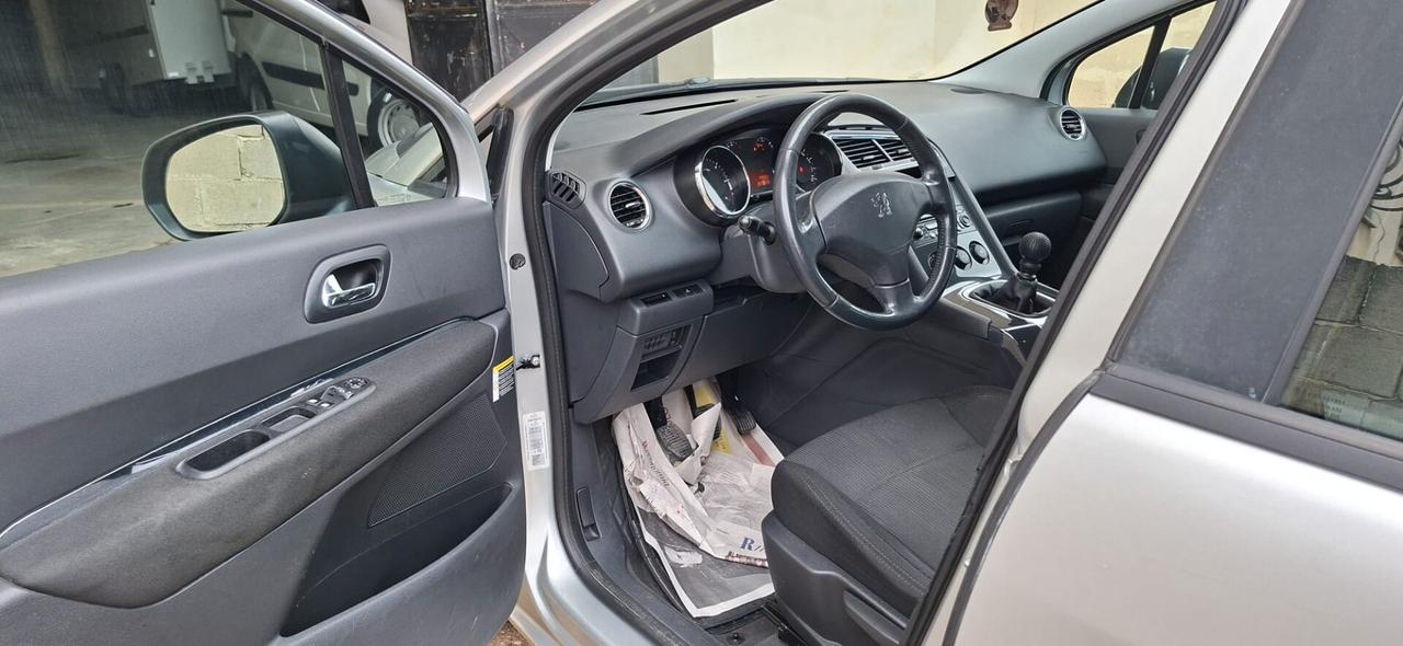 Peugeot 5008 1.6 HDi 110CV Business