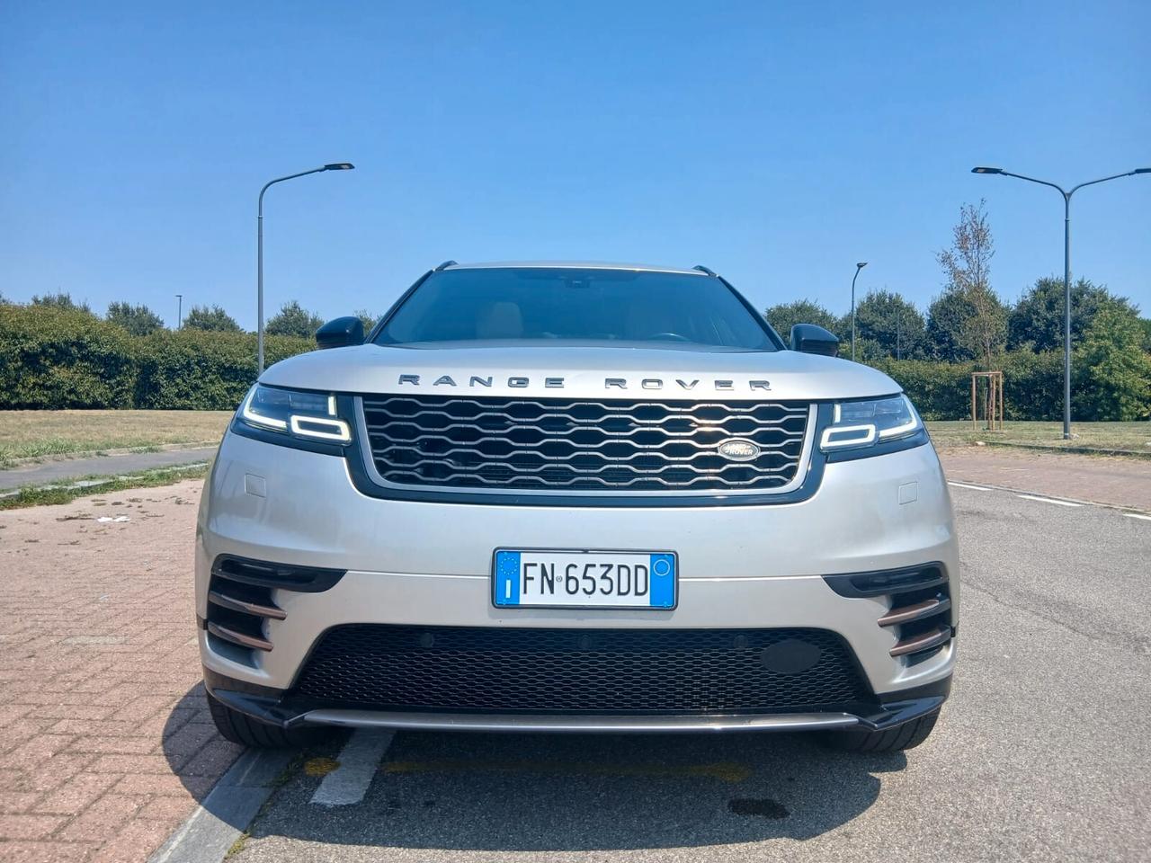 Land Rover Range Velar 2.0 TD4 180 CV R-Dynamic HSE