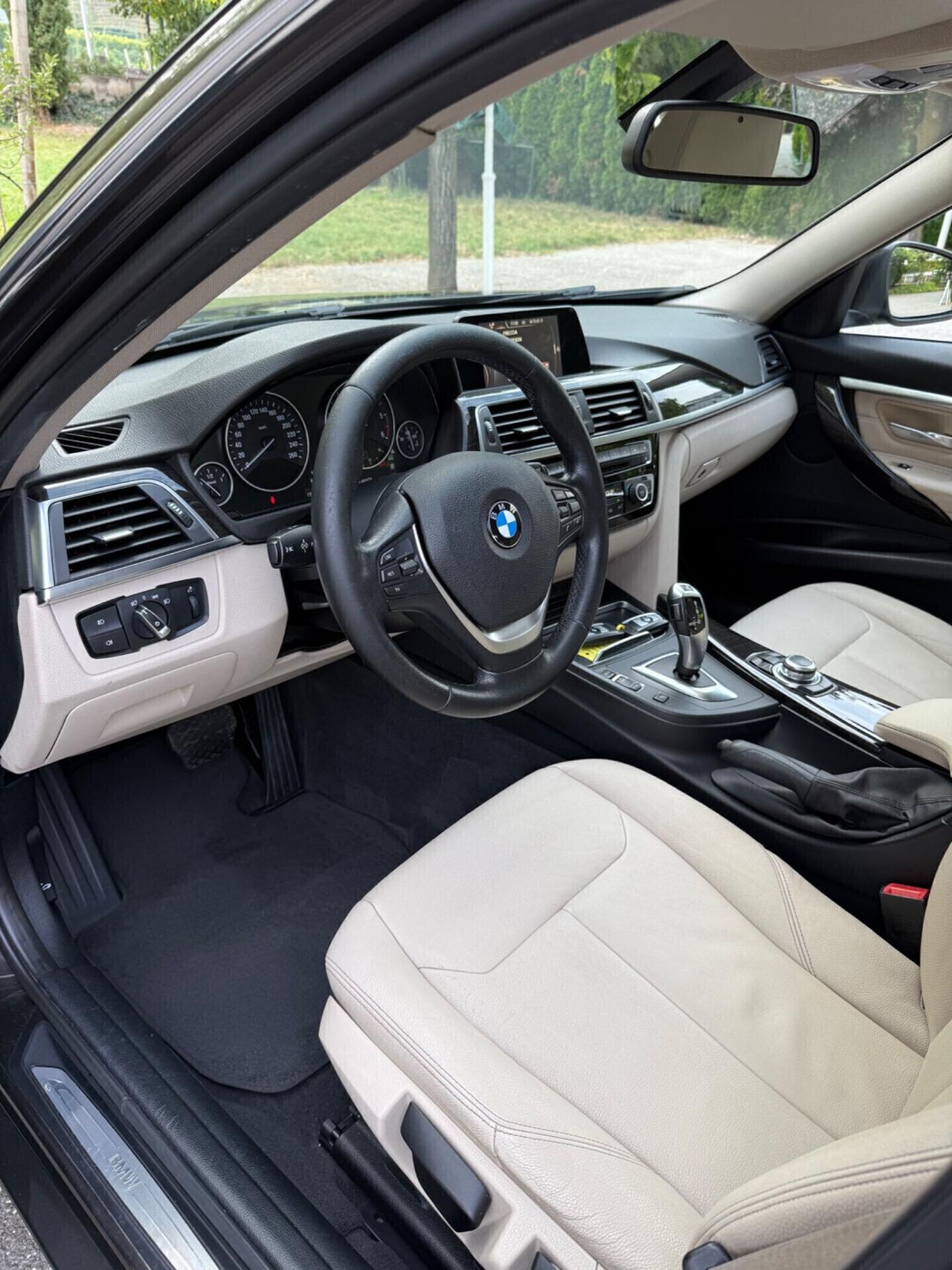 Bmw 320 320d xDrive Luxury