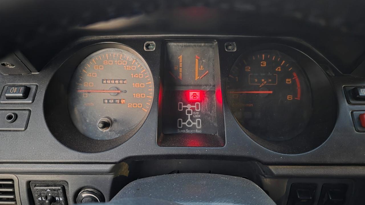 Mitsubishi Pajero 2.5 TDI GLS