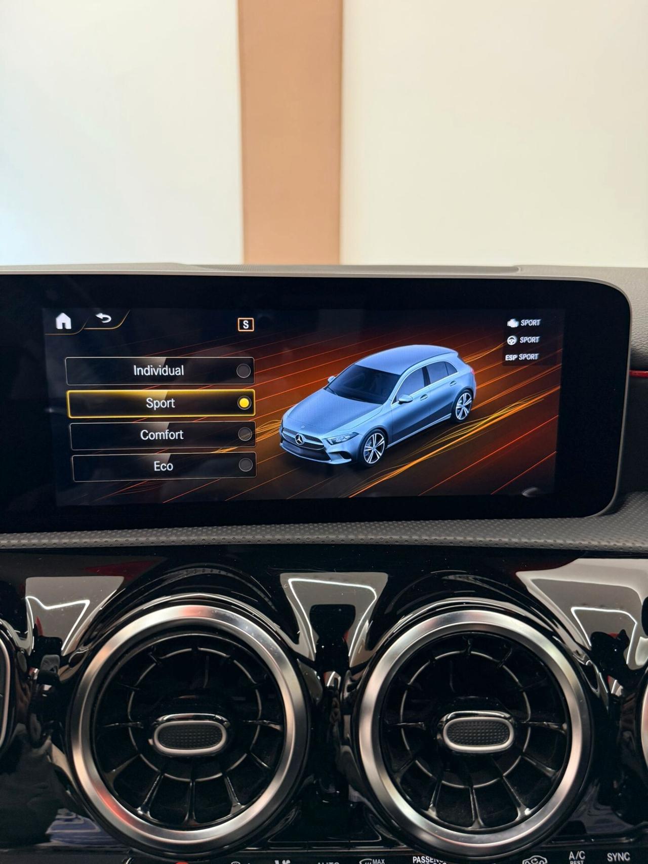 Mercedes-benz A 180 d Automatic Premium