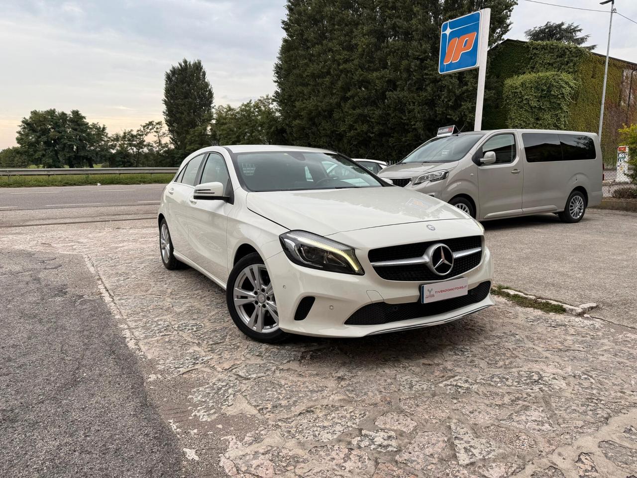 Mercedes-benz A 180 d Automatic Sport MULTICOLOR