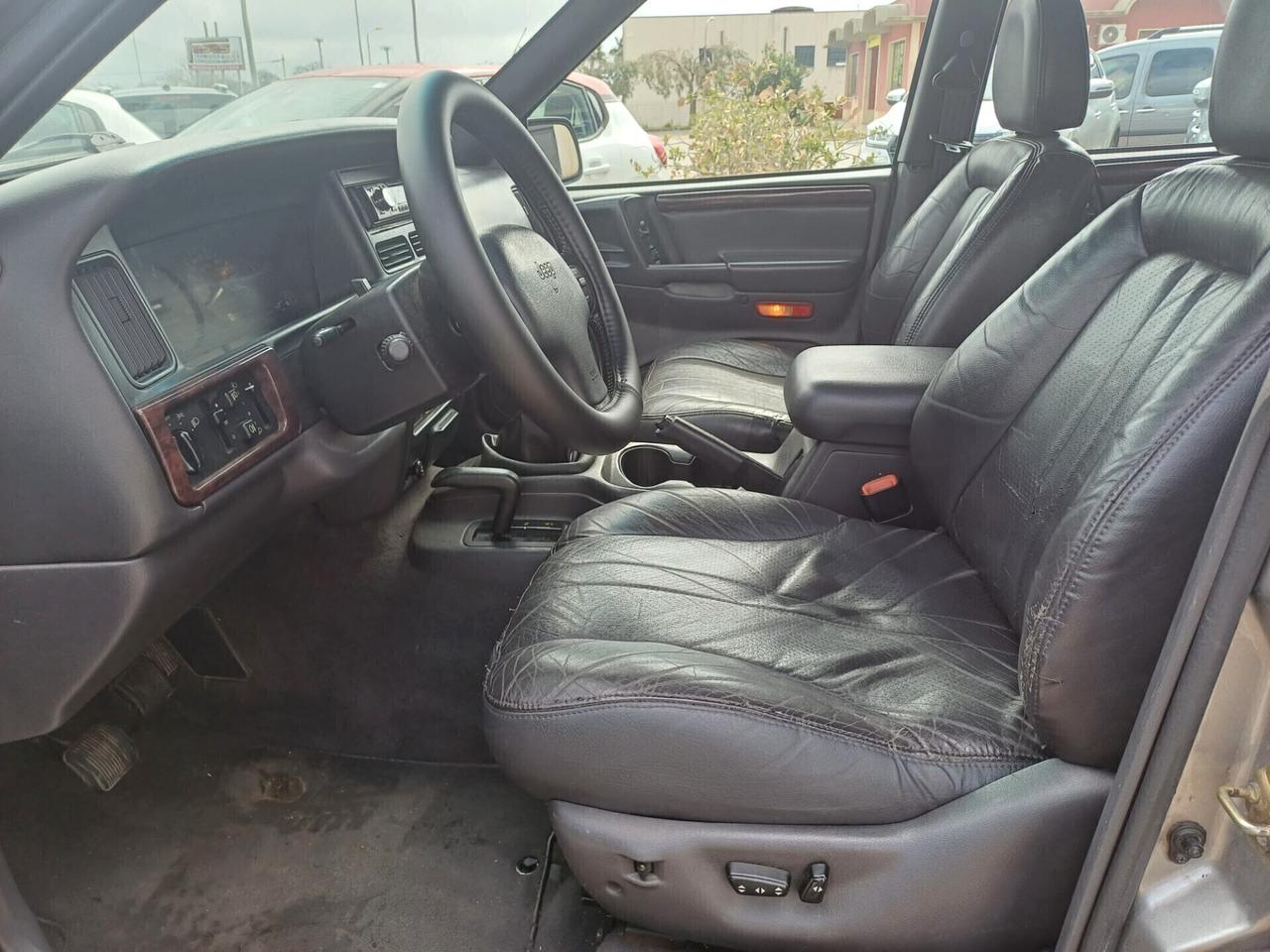Jeep Cherokee 2.5 TD 5 porte Command-Trac Sport