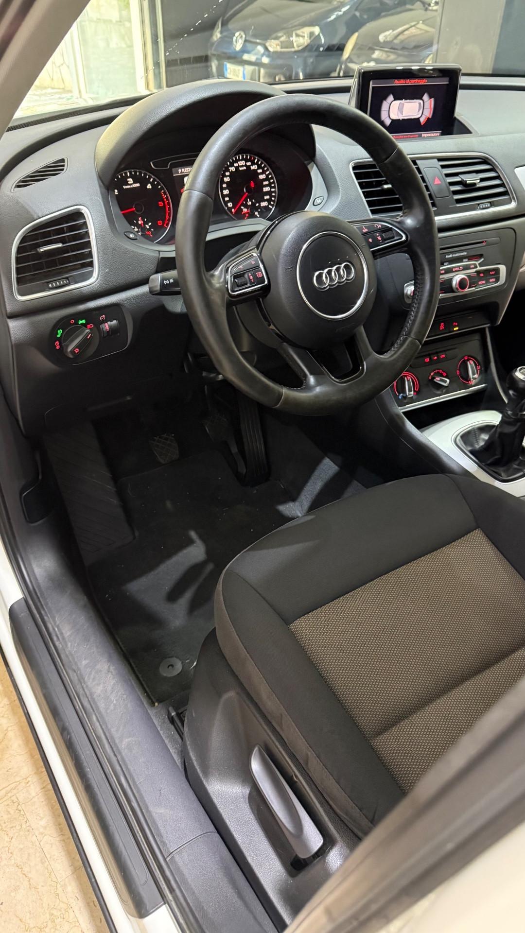 Audi Q3 2.0 TDI GANCIO TRAINO