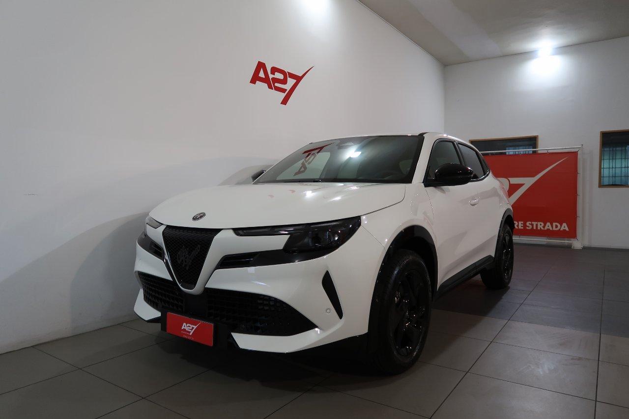 Alfa Romeo Junior 1.2 ibrida Ti 145cv edct6