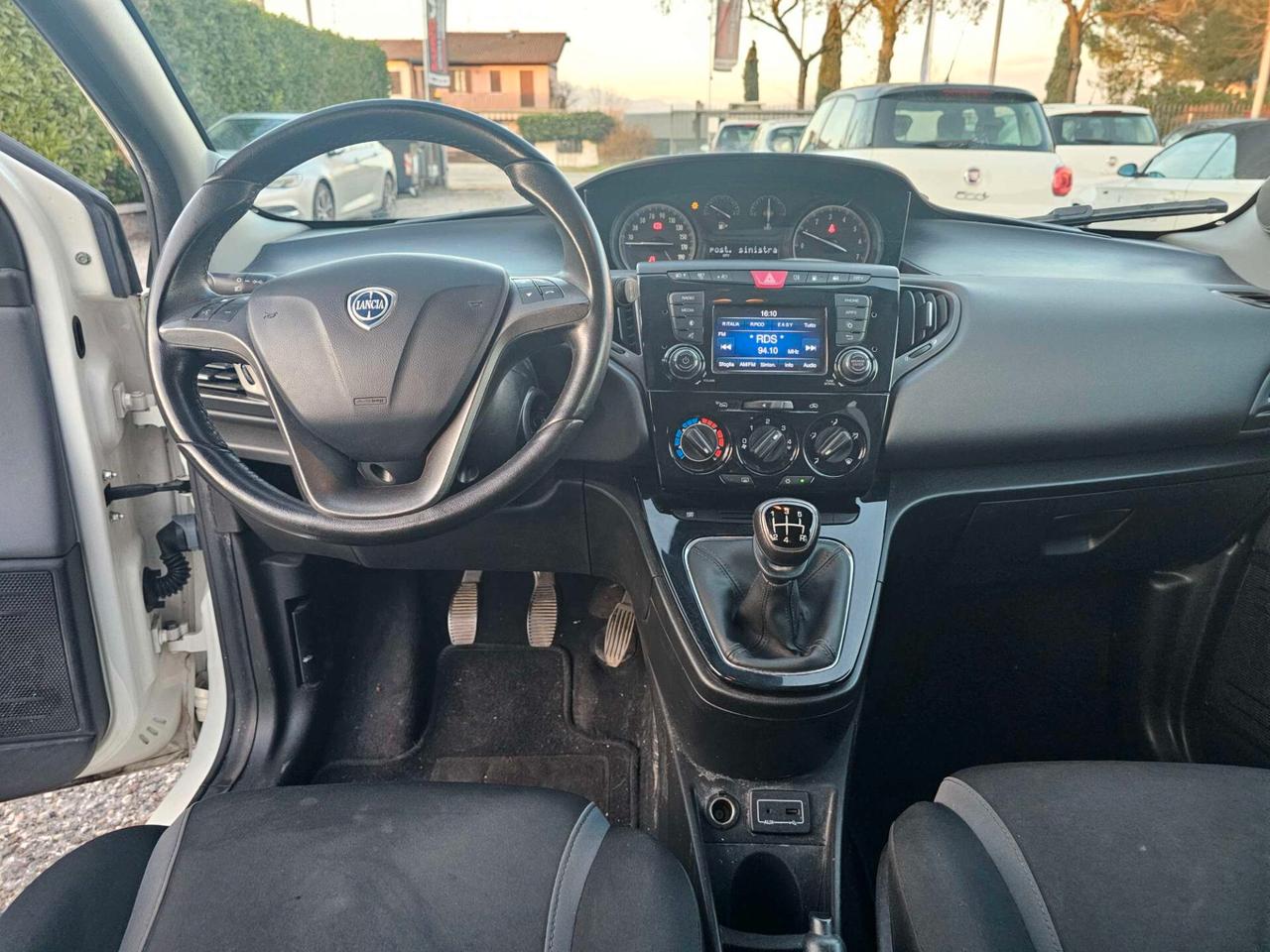 Lancia Ypsilon 1.2 69 CV 5 porte GPL Ecochic Gold