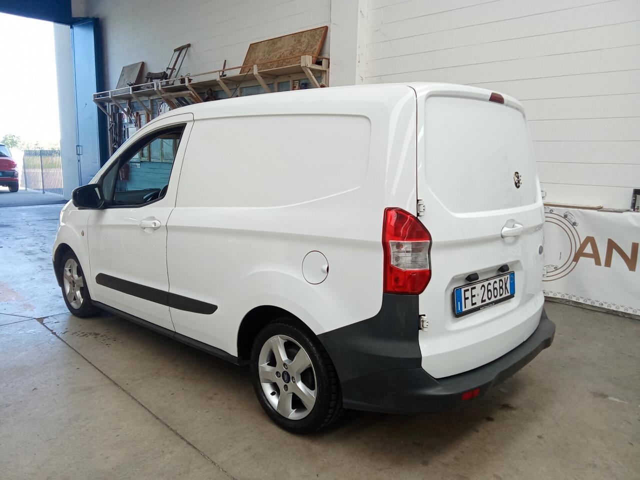 Ford Transit Courier Transit Courier 1.5 TDCi 75CV Van Entry