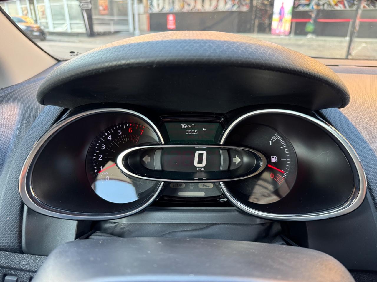 Renault Clio TCe 12V90 CV 5 porte Moschino