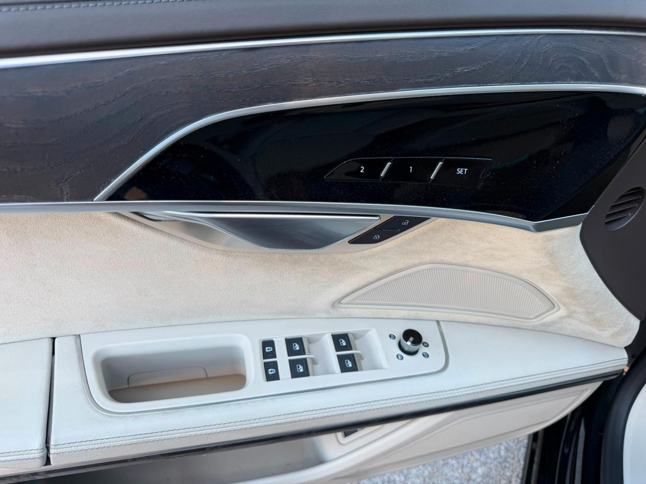 Audi A8 L 60 TDI 4.0 quattro tiptronic