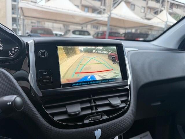 Peugeot 2008 BlueHDi 100 S&S Allure