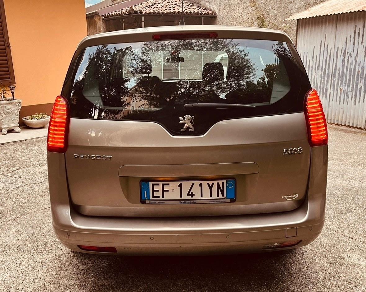 Peugeot 5008 1.6 HDi 112CV Business