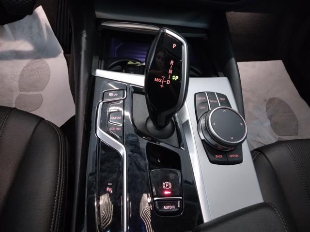 BMW 520 d 48V Touring Business