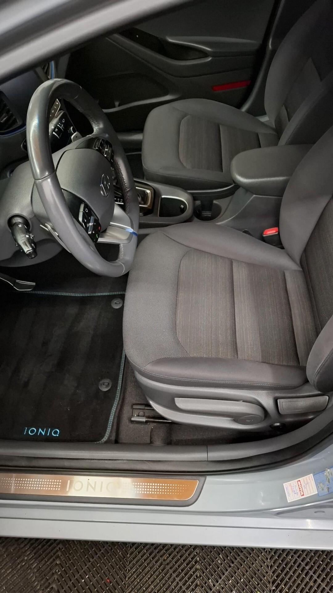 HYUNDAI IONIQ DCT COMFORT 1.6 € 13500 SENZA VINCOLI