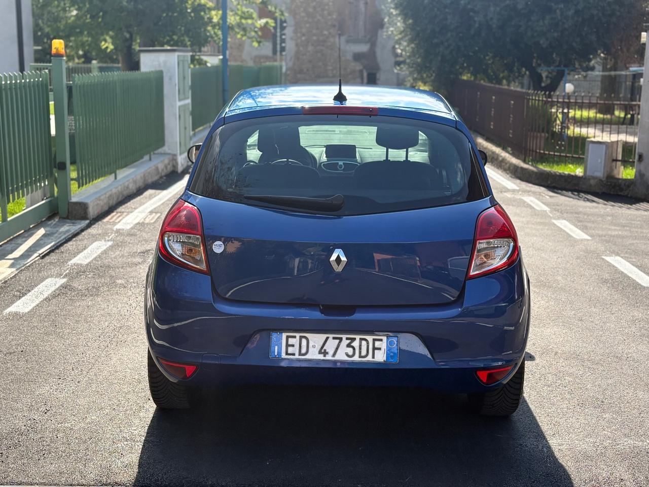 Renault Clio 1.2 16V 5 porte Luxe NEOPATENTATI